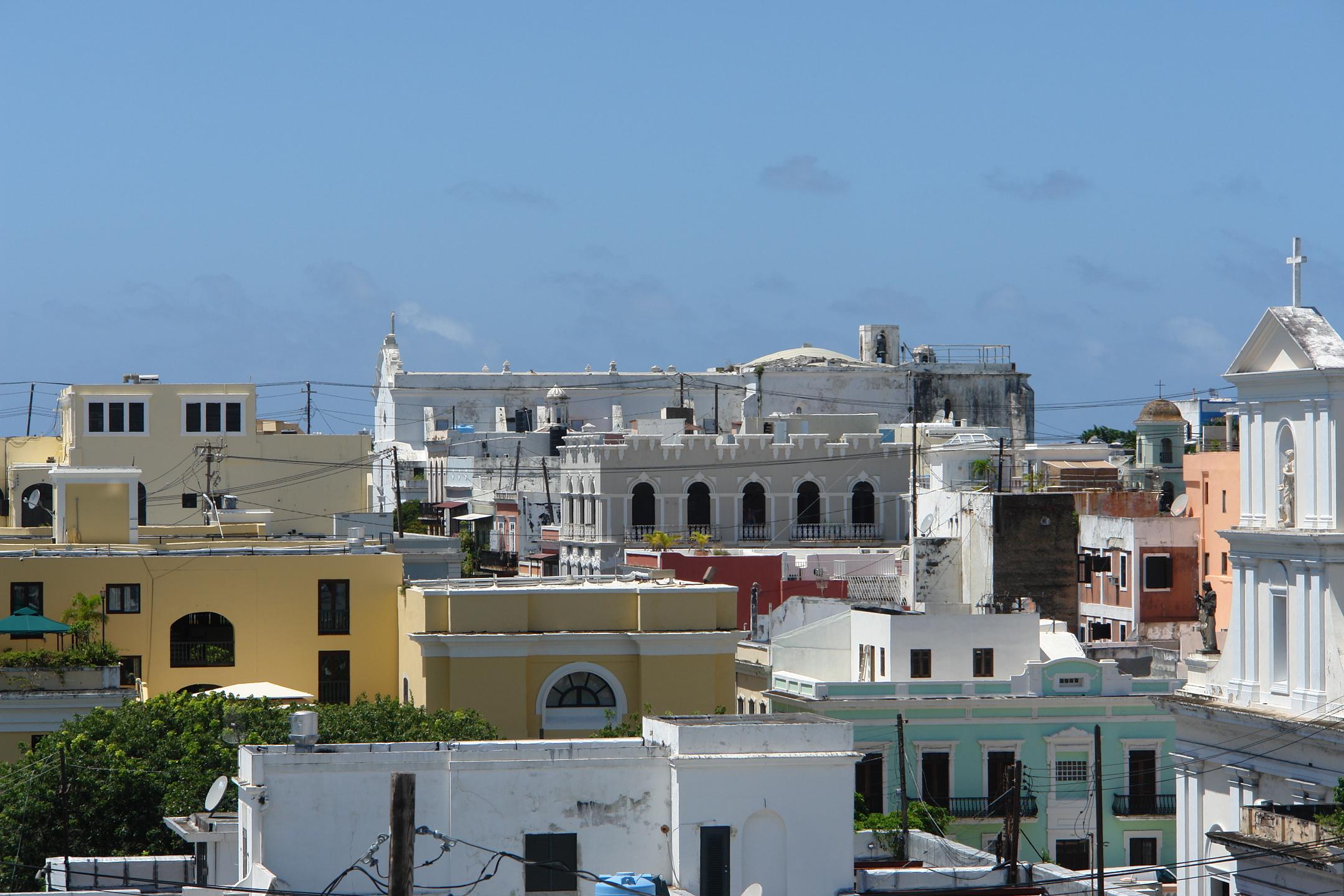 Calle de la Fortaleza 56 - Antigua Real Audiencia - Conservatorio De Artes Del Caribe - San Juan (Viejo San Juan) - 2011 00072